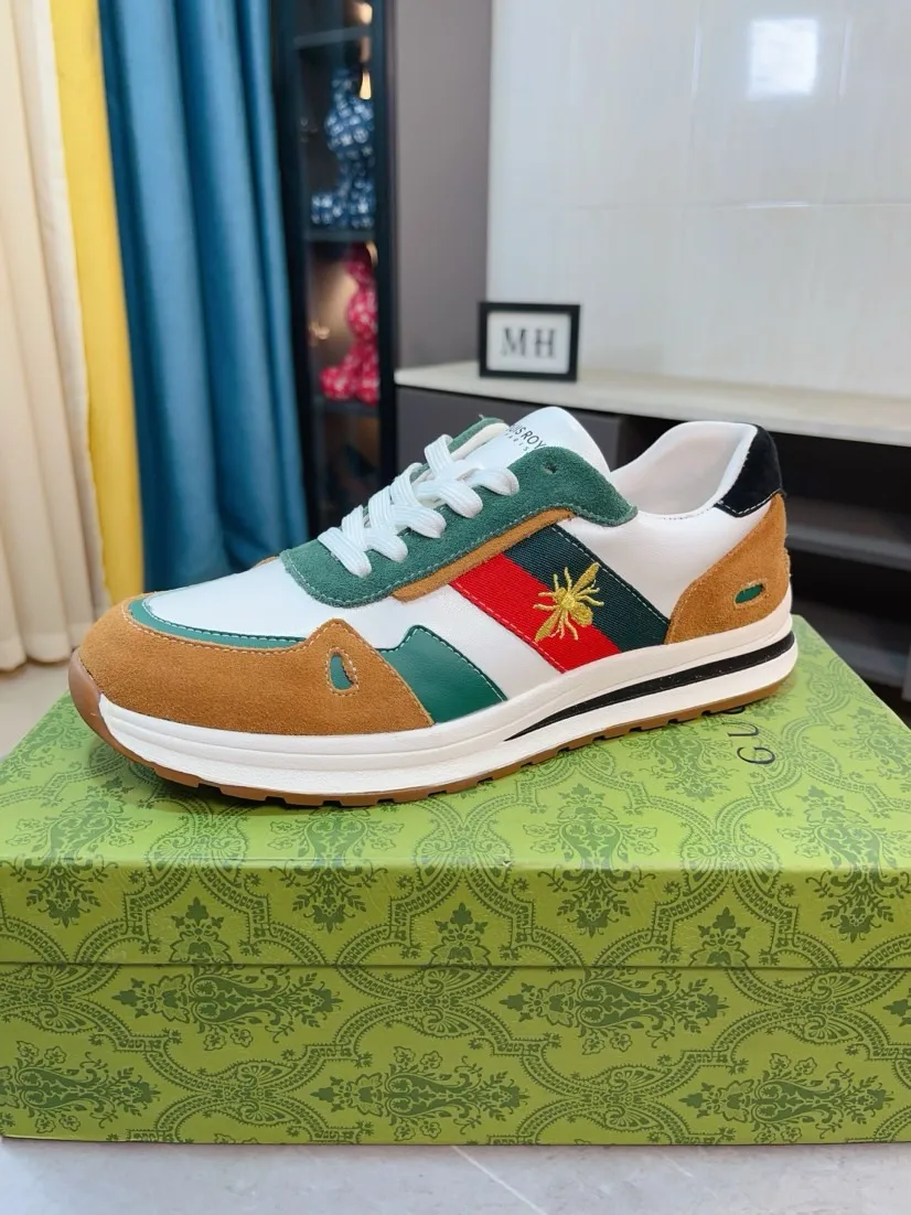 Men's shoes 💰420🌸🌸[GUCCI] Gucci's new spring and summer slip-on loafers with cartoon characters, Fendi F's low-cut trendy men's shoes, 😈The upper is made of Italian 🇮🇹 imported sheep suede with Lafayette embroidered leather, full pigskin lining, original rubber non-slip outsole! The style is high-profile and elegant, and the upper is versatile and fashionable. 🇱🇾🇱🇾A large number of ready-made and reposted pictures will be sold! 38-44,